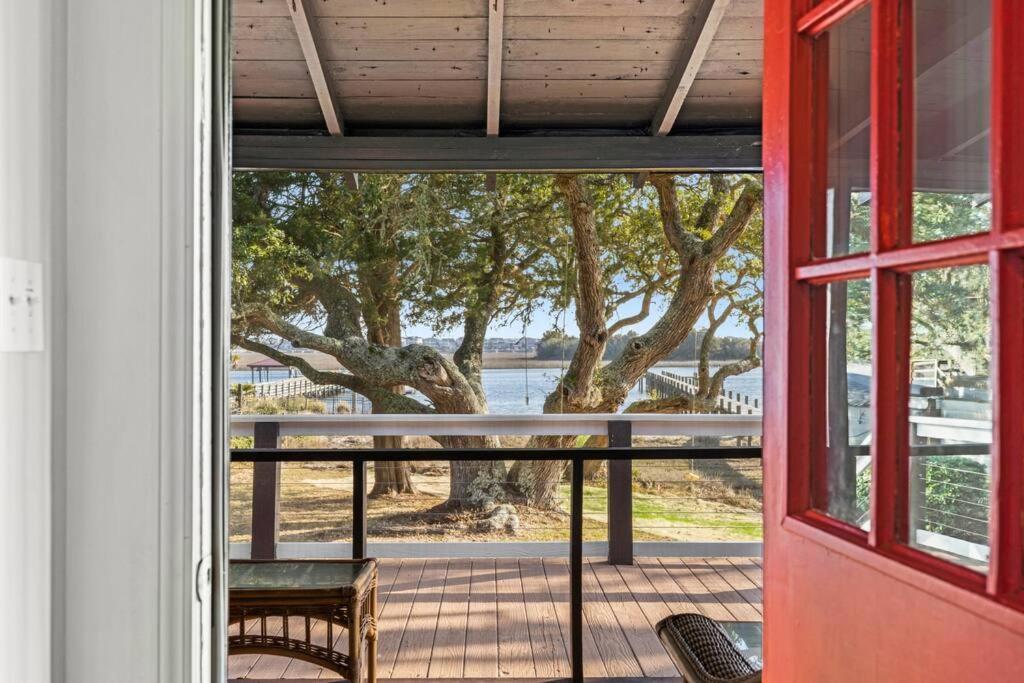 Villa Dolphin Cove - Whole Waterfront House With Dock Ocean Isle Beach Exterior foto