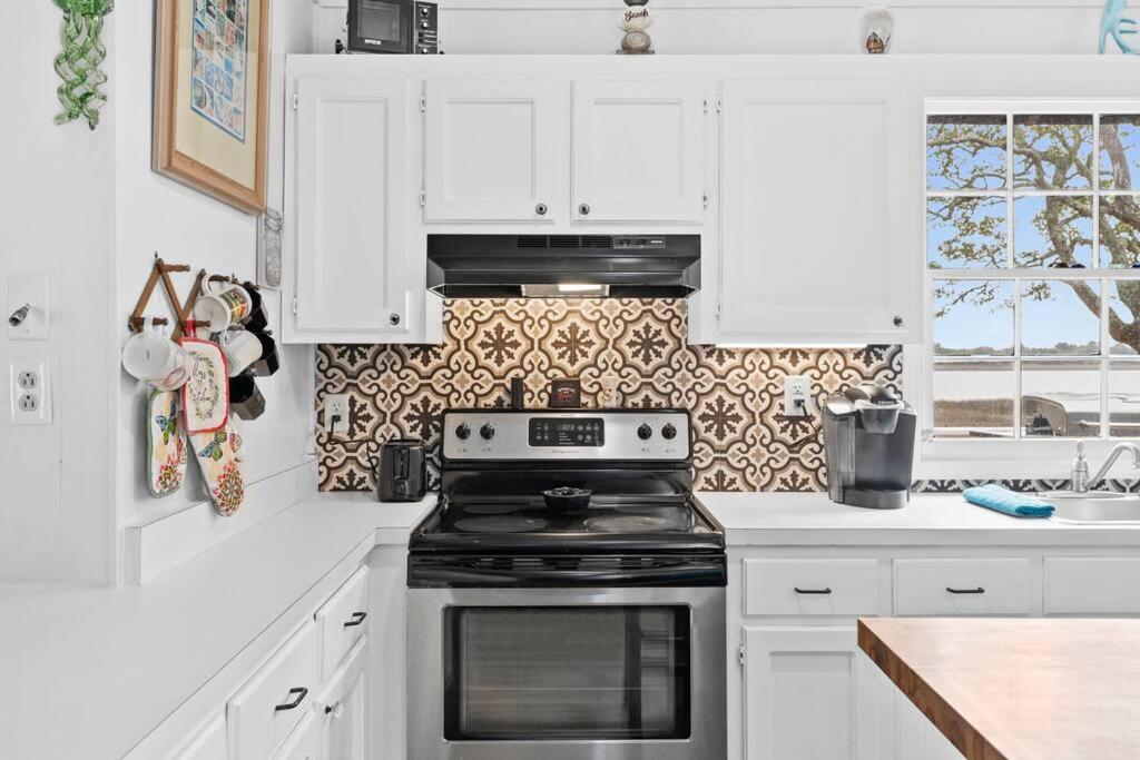Villa Dolphin Cove - Whole Waterfront House With Dock Ocean Isle Beach Exterior foto