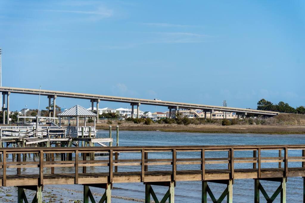 Villa Dolphin Cove - Whole Waterfront House With Dock Ocean Isle Beach Exterior foto